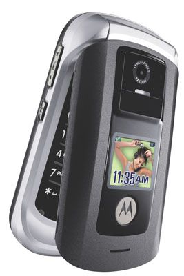 Motorola объявила о выпуске 3G-раскладушки E1070 